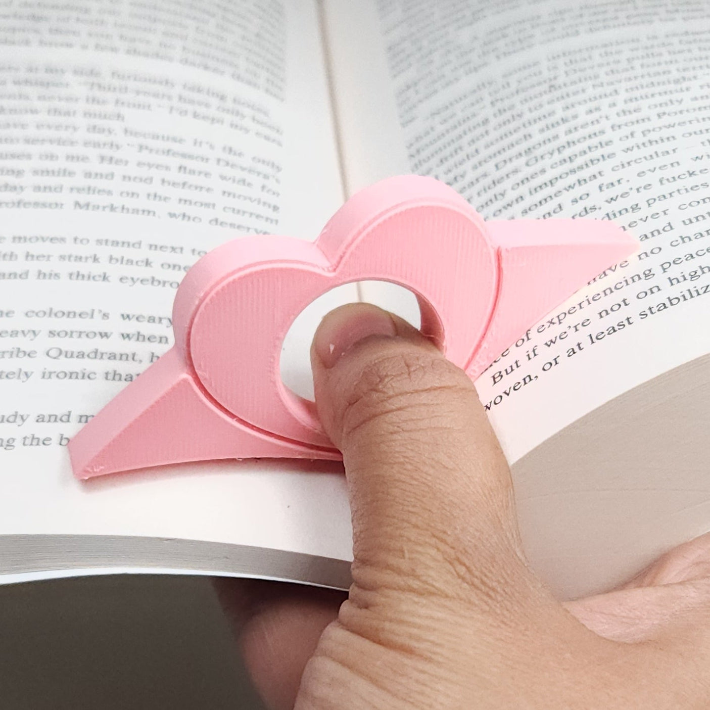 Thumb Book Page Holder - Heart