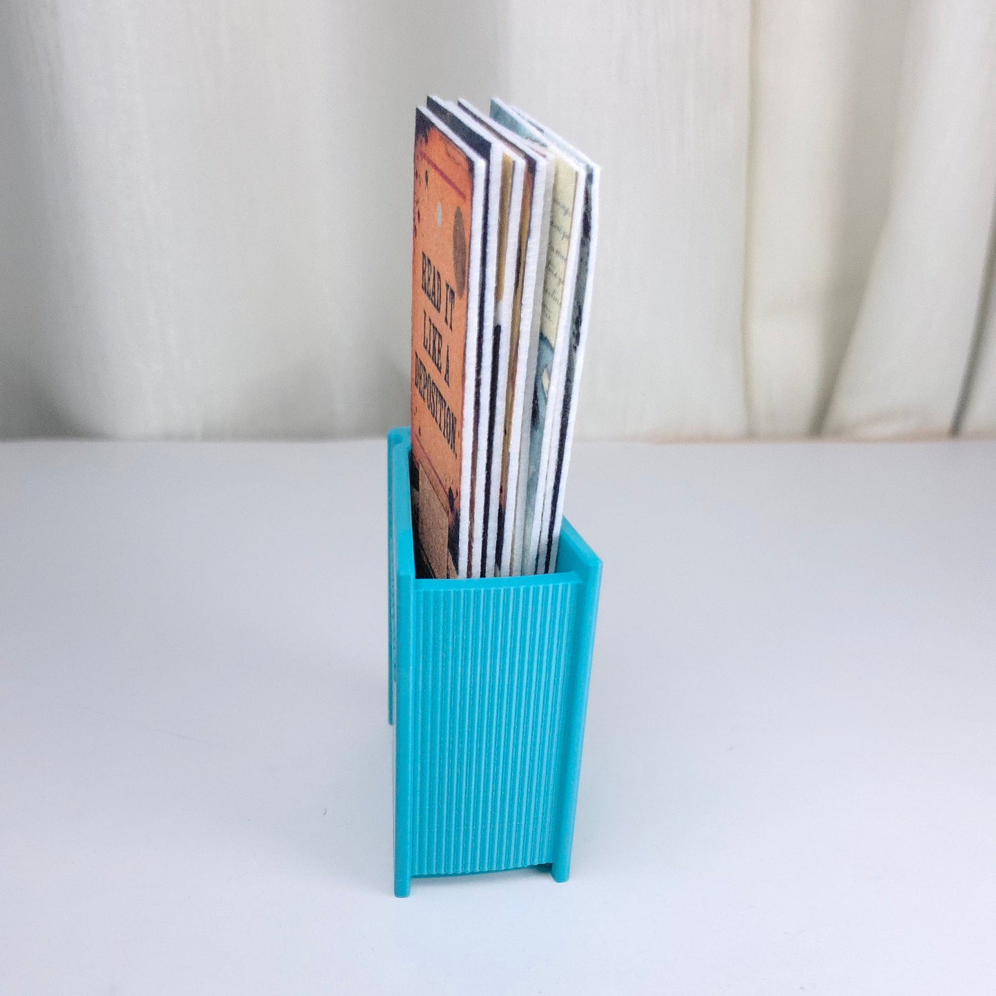 Compact Bookmark Holder