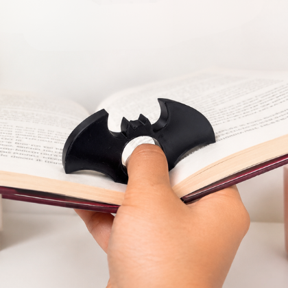 Bat Wing Page Holder – A Gothic Companion for Every Book Lover 🦇📖